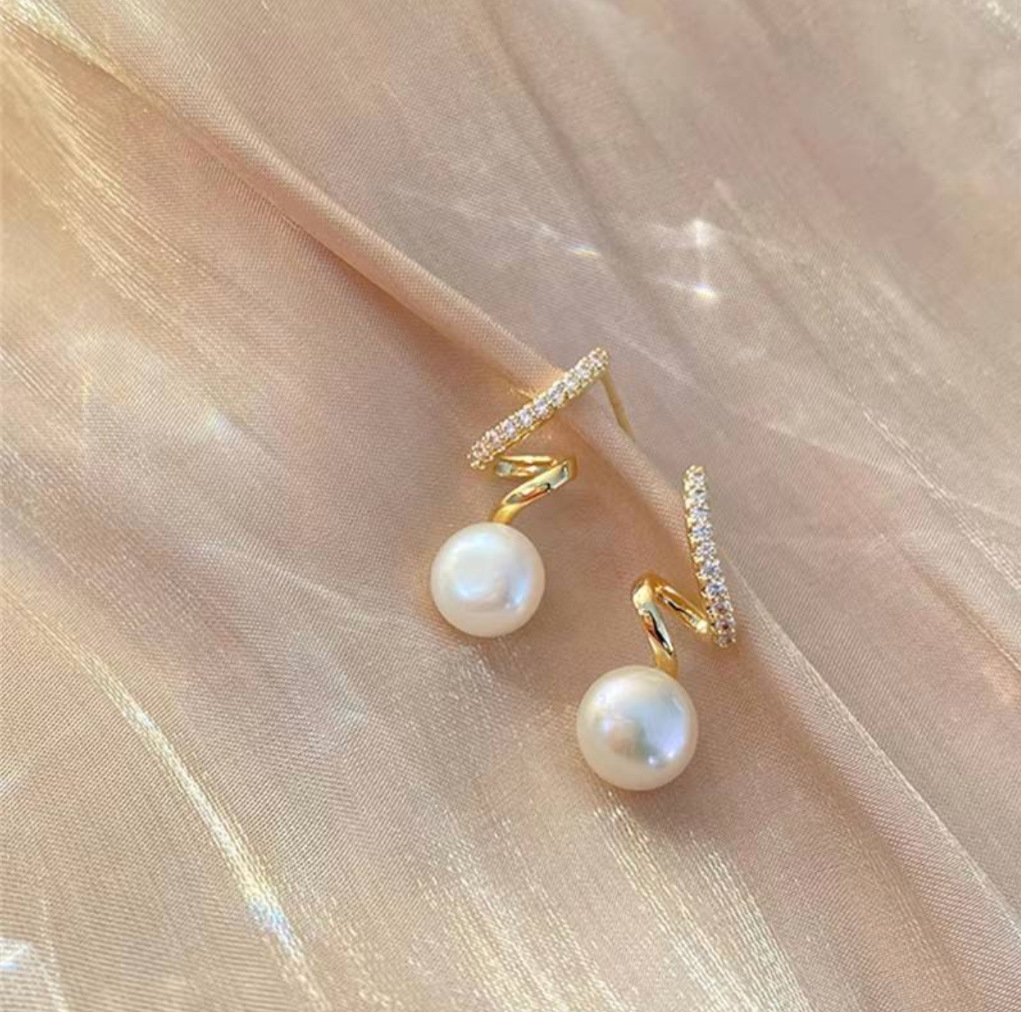 Twisted Pearl Rhinestone Earrings
