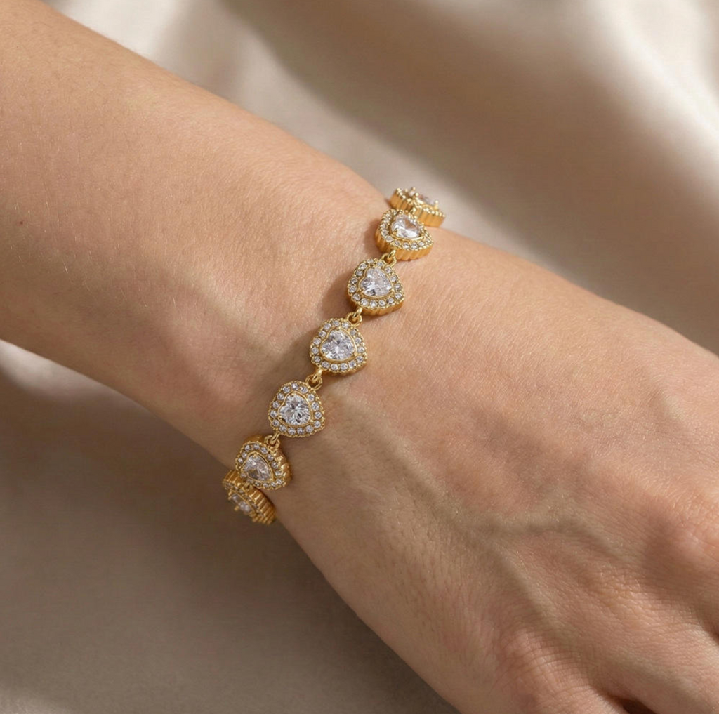 Five-Leaf Clover Heart Jewelry