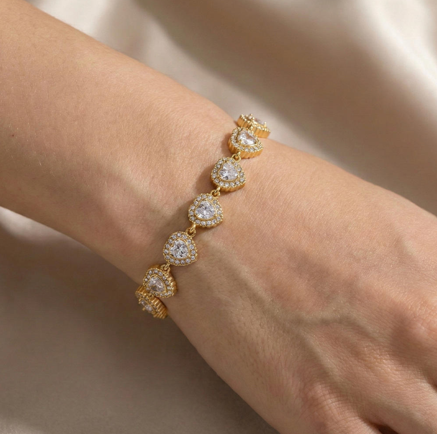 Five-Leaf Clover Heart Jewelry