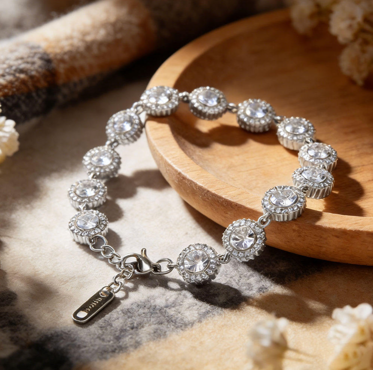 Five-Leaf Clover Heart Jewelry