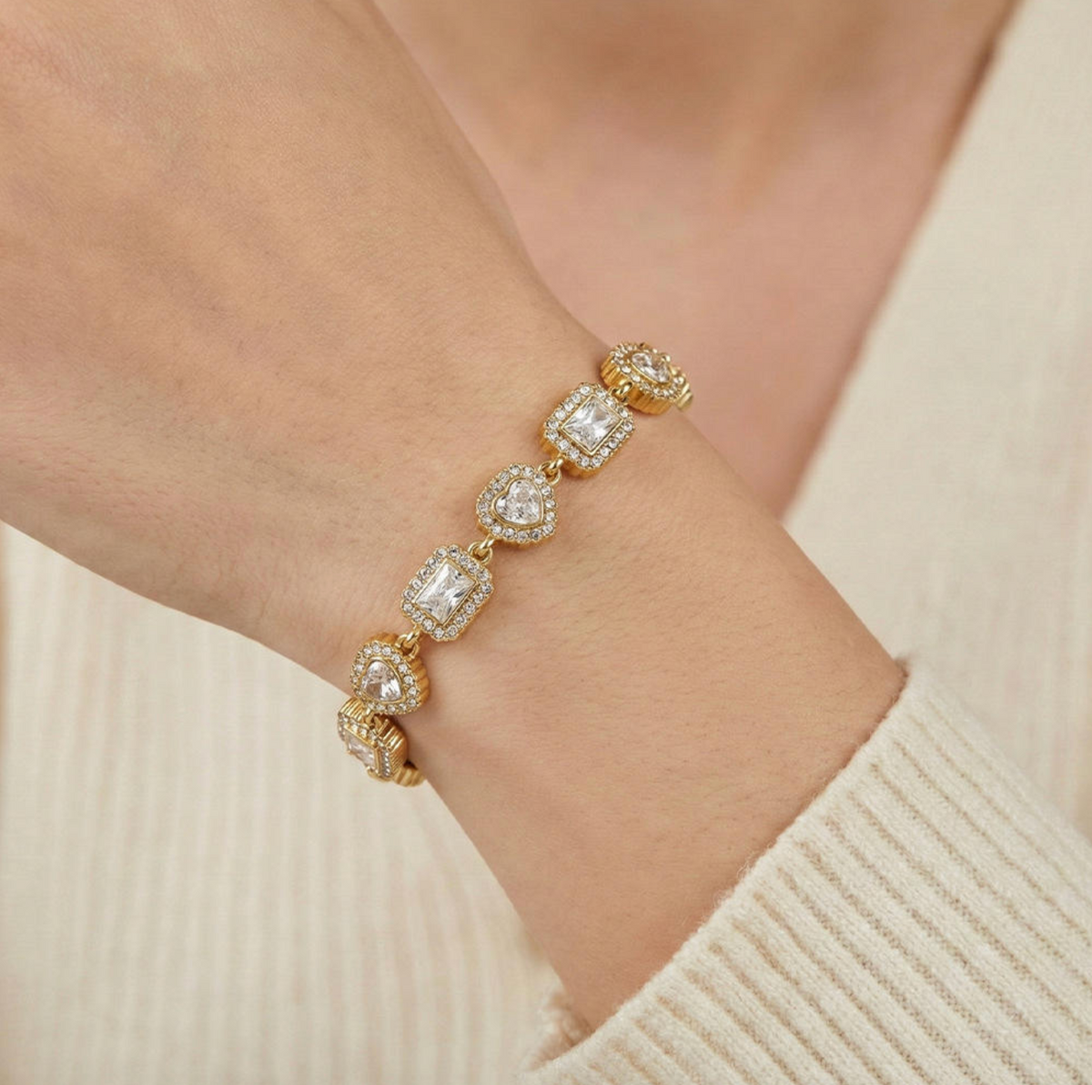 Five-Leaf Clover Heart Jewelry